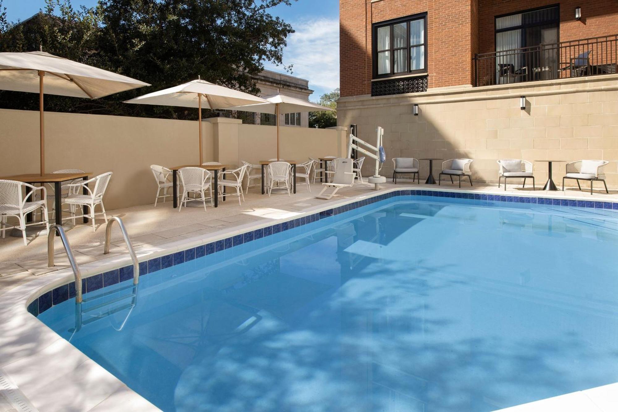 Courtyard By Marriott Savannah Downtown - Historic District Экстерьер фото