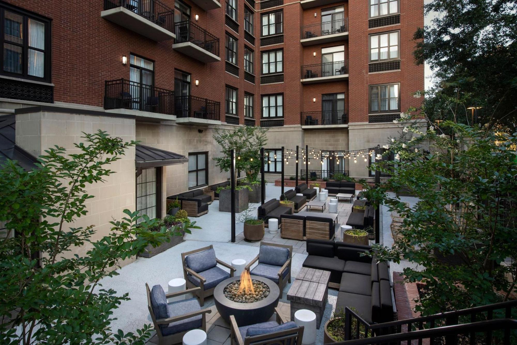 Courtyard By Marriott Savannah Downtown - Historic District Экстерьер фото