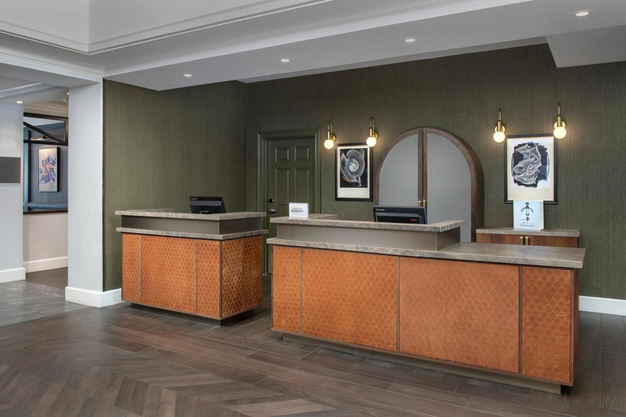 Courtyard By Marriott Savannah Downtown - Historic District Экстерьер фото