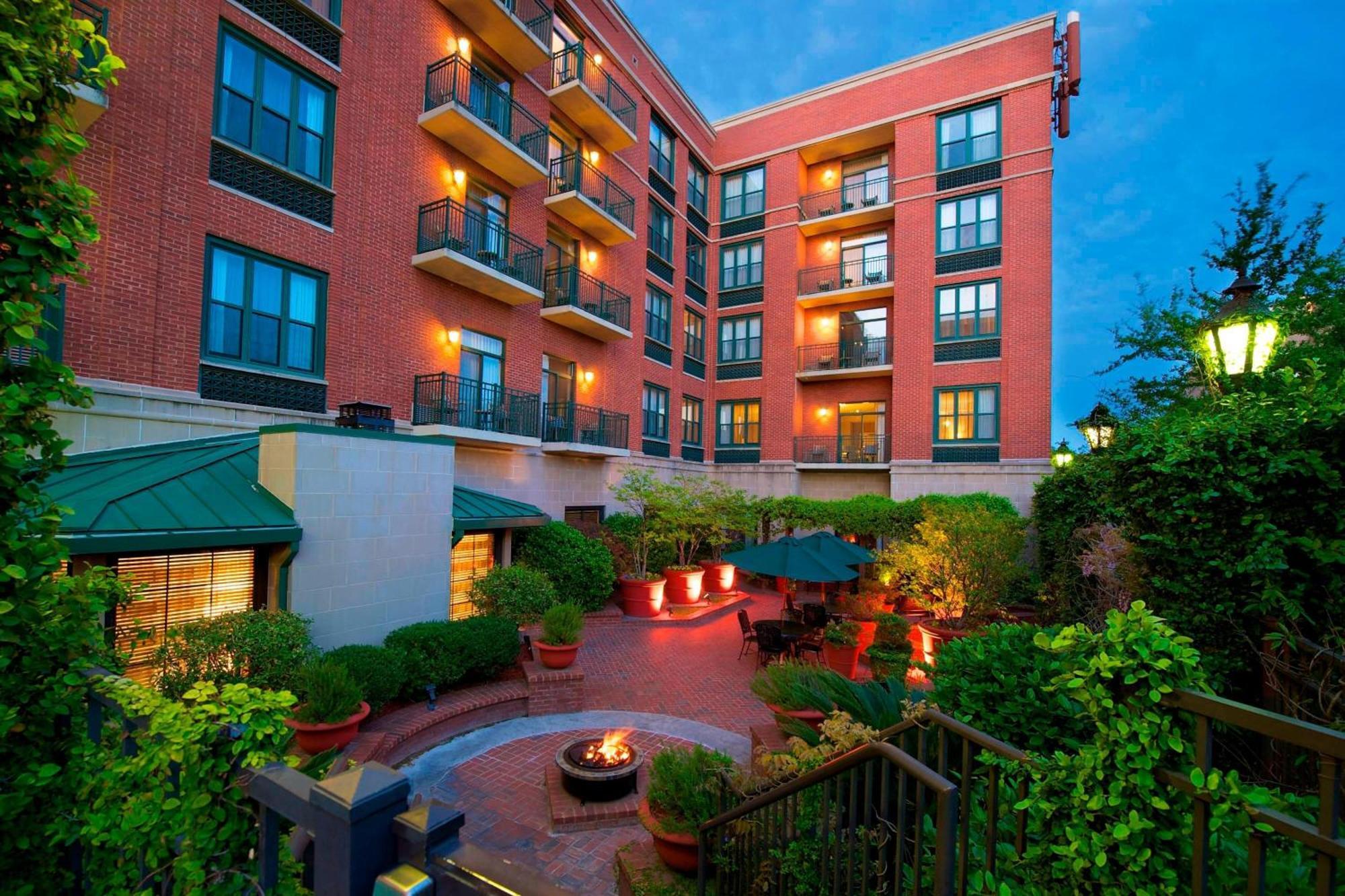 Courtyard By Marriott Savannah Downtown - Historic District Экстерьер фото
